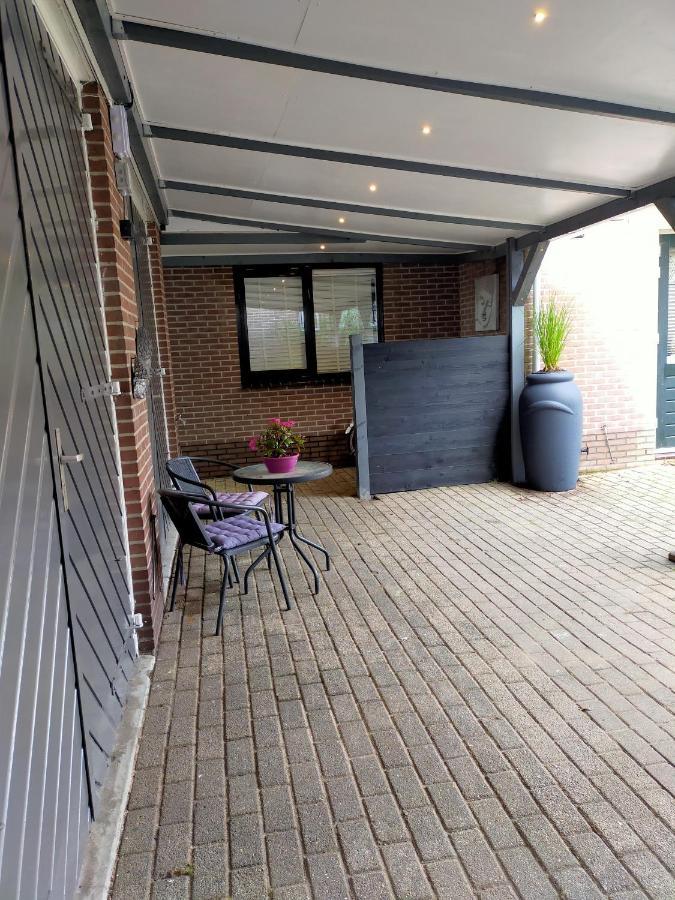 Hotel Logeren Op Dijk43 Broek op Langedijk Esterno foto