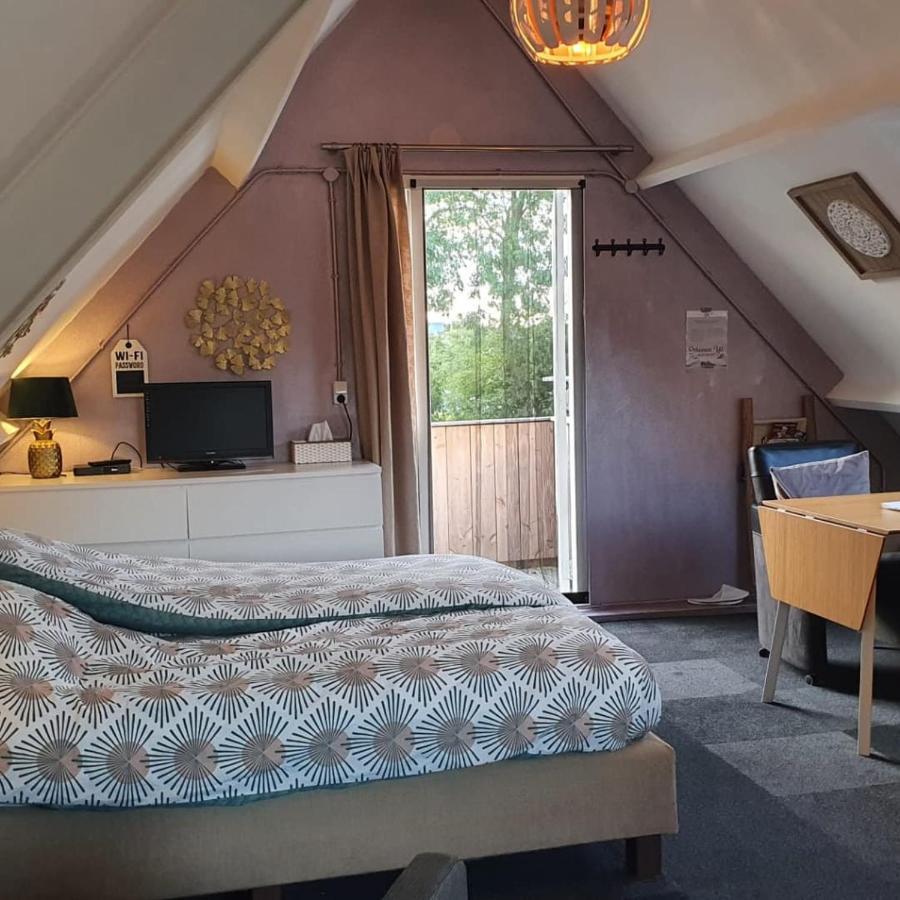 Hotel Logeren Op Dijk43 Broek op Langedijk Esterno foto