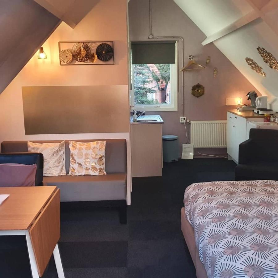 Hotel Logeren Op Dijk43 Broek op Langedijk Esterno foto