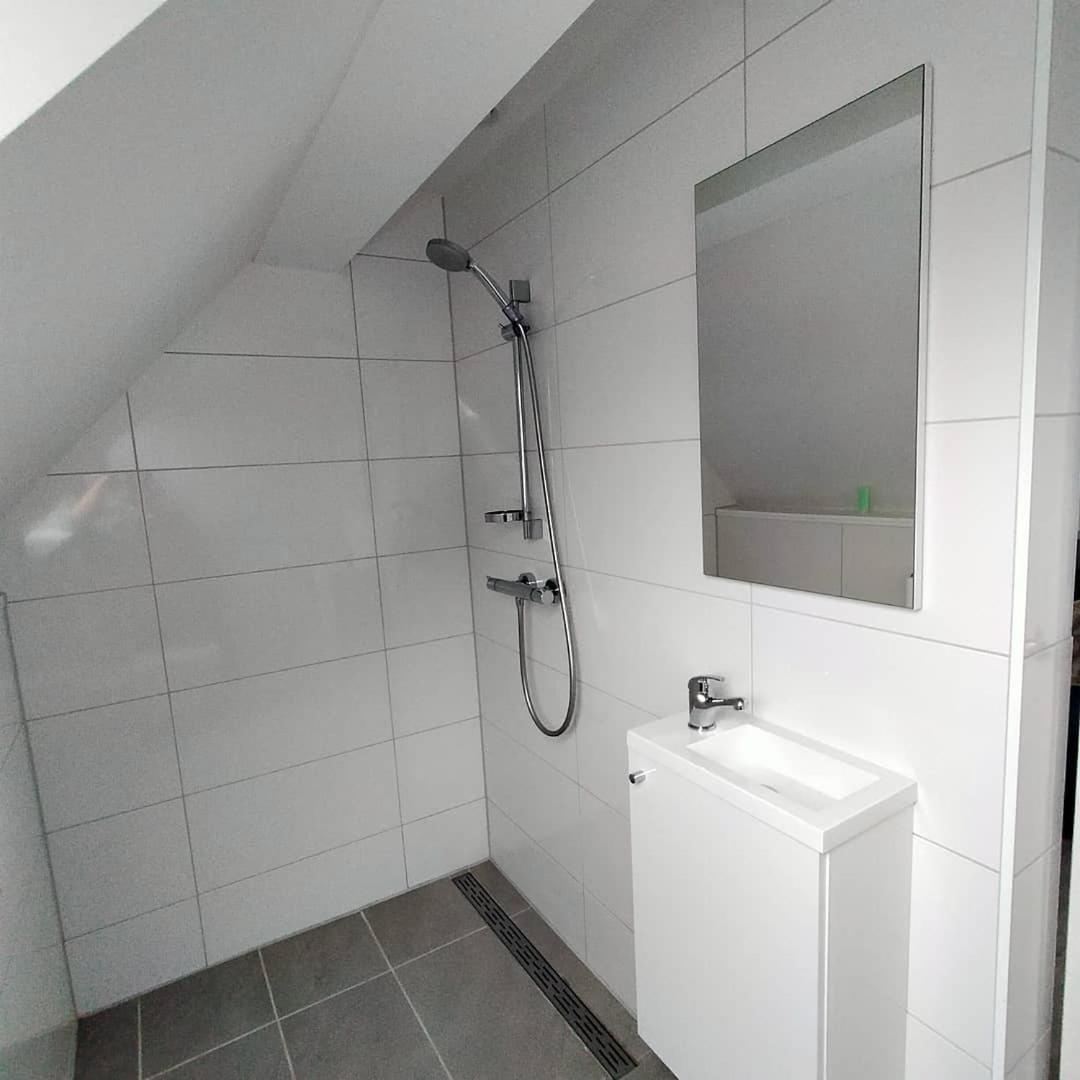 Hotel Logeren Op Dijk43 Broek op Langedijk Camera foto